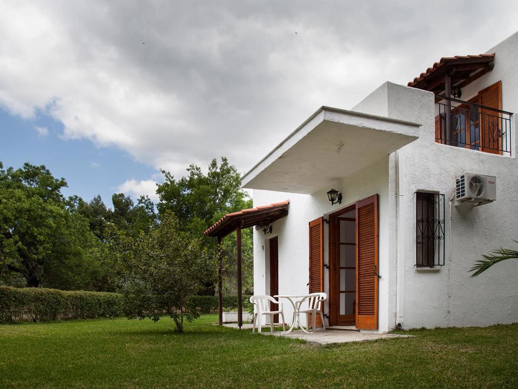 Eretria Park Studios Esterno foto