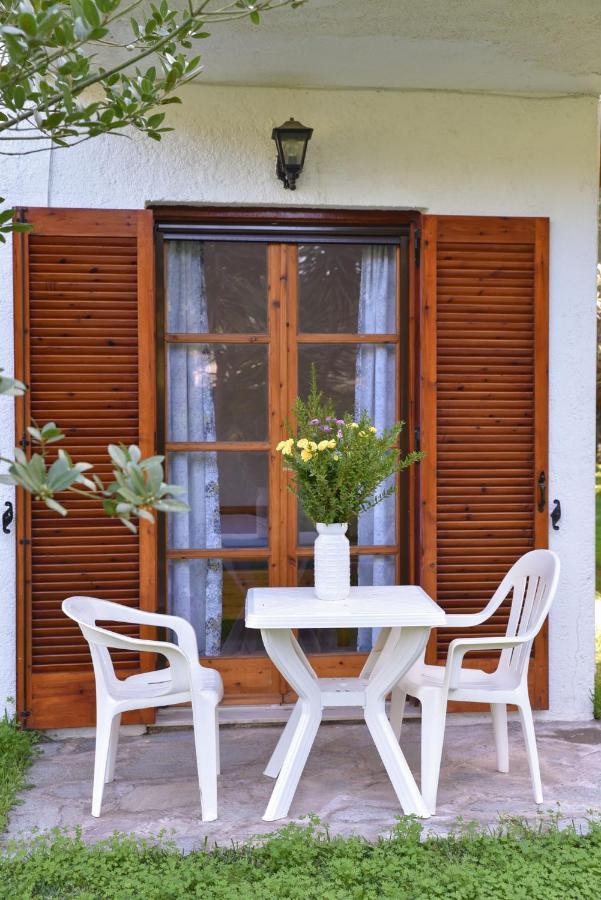Eretria Park Studios Esterno foto